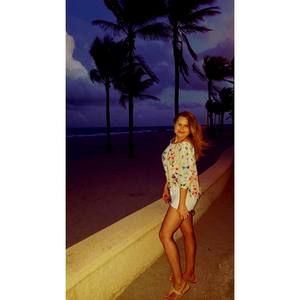 Meet your Posher, Danielle